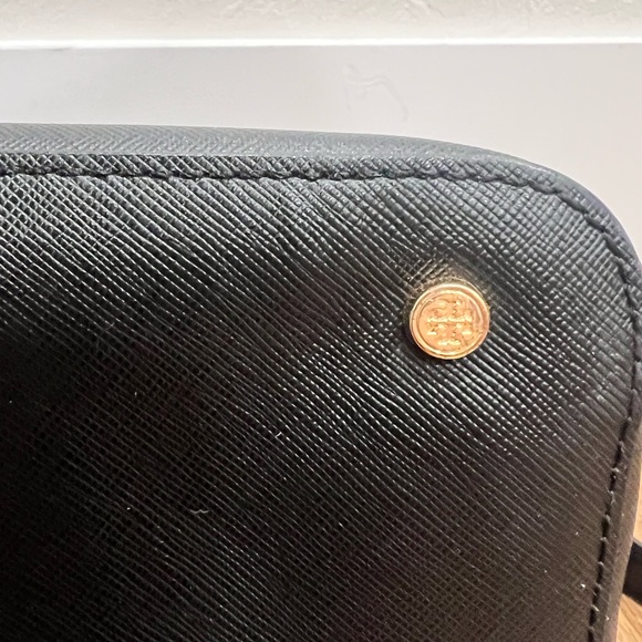 Tory Burch - Robinson Double Zip Tote - Picture 4 of 9